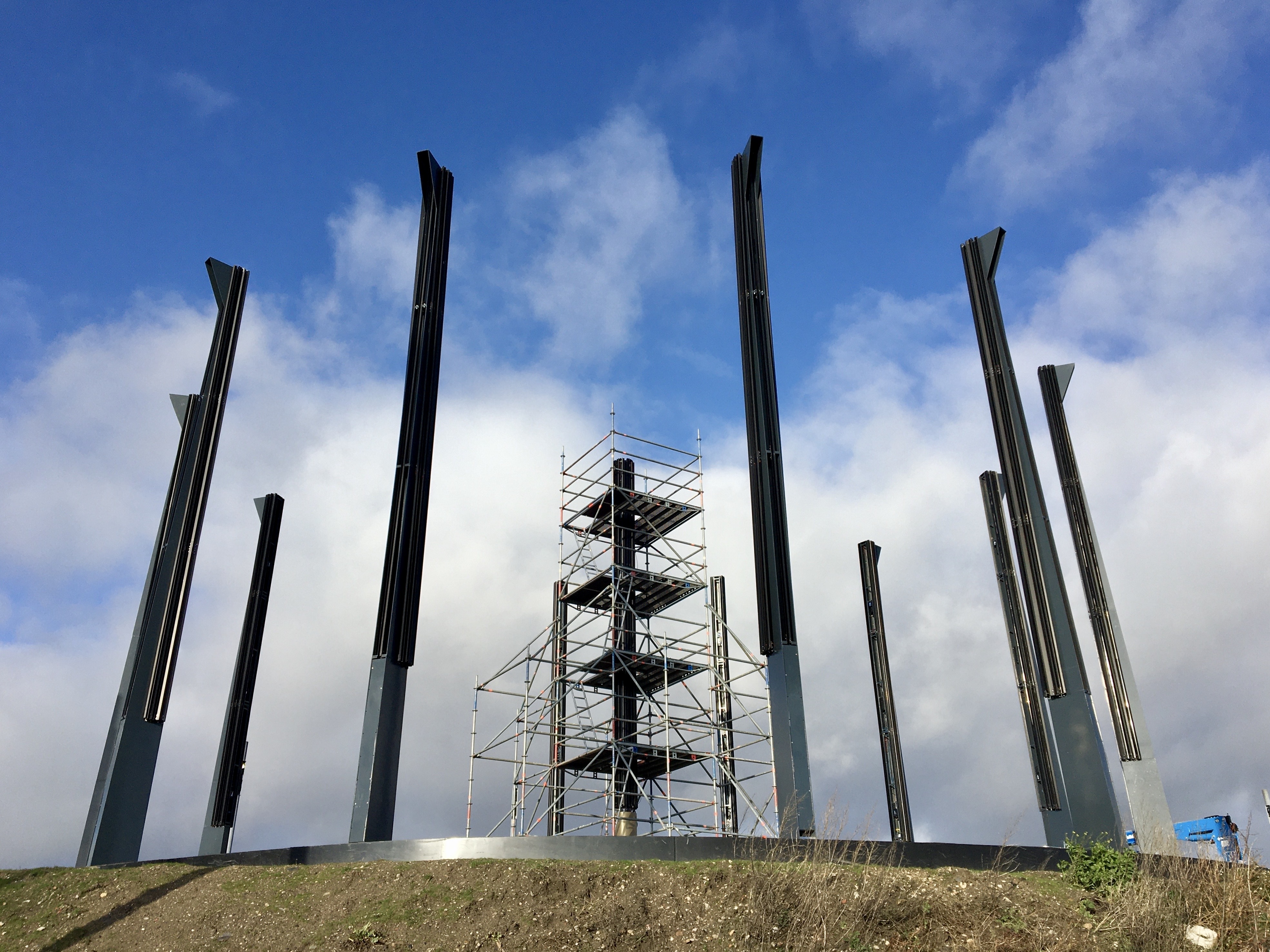 2022 dmt 33 Gipfelkonstruktion in Bau